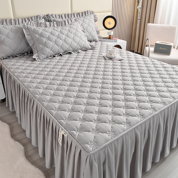 91家纺网 家纺一手货源 找家纺 床笠人家 2025新款亲肤磨毛夹棉床裙 绅士灰