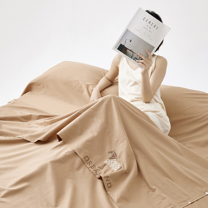 91家纺网 家纺一手货源 找家纺 千朵森 2024新款A类长绒棉刺绣睡袋 漾-香槟金