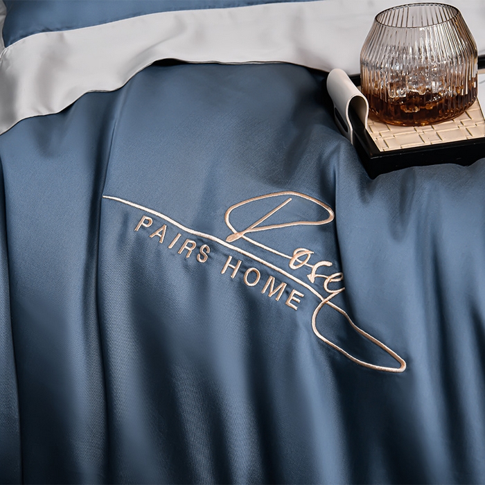 91家纺网 家纺一手货源 找家纺 瑞驰家纺2024新款60兰精天丝四件套-罗莎琳系列（风格二） 晴空蓝