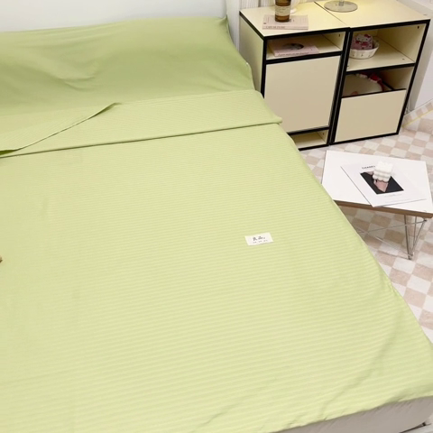 91家纺网 家纺一手货源 找家纺 眠博士 2024新款60贡缎提花 旅行睡袋场景一暖光 睡袋-提花豆绿