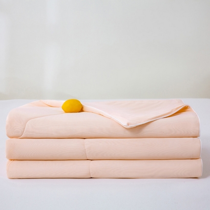 91家纺网 家纺一手货源 找家纺 好梦来家纺（原锦茂家纺） 2025新款A类凉感丝夏凉被冰淇淋夏被凉感丝夏被大豆空调被西瓜被 粉色