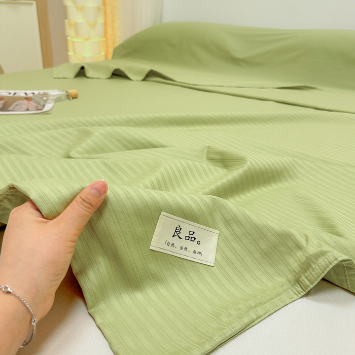 91家纺网 家纺一手货源 找家纺 眠博士 2024新款60贡缎提花 旅行睡袋场景一暖光 睡袋-提花豆绿