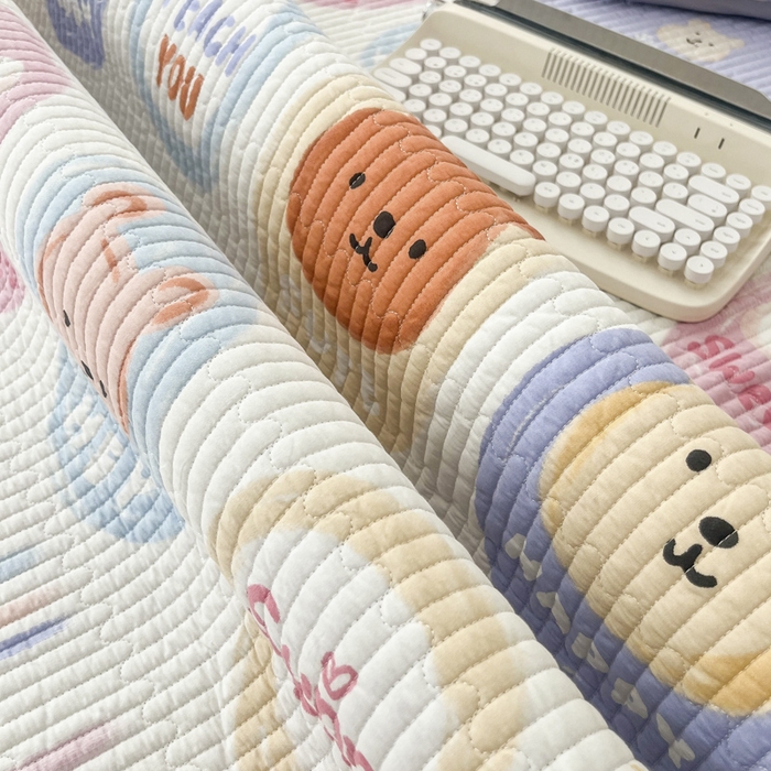 91家纺网 家纺一手货源 找家纺 茉夕家纺 2024新款数码双面纯棉水洗床盖 丹尼日记