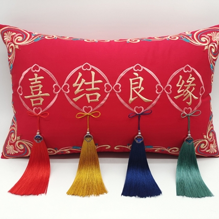91家纺网 家纺一手货源 找家纺 （总）澜屿 24款全棉100支婚庆大红刺绣工艺流苏小抱枕头枕芯腰靠枕