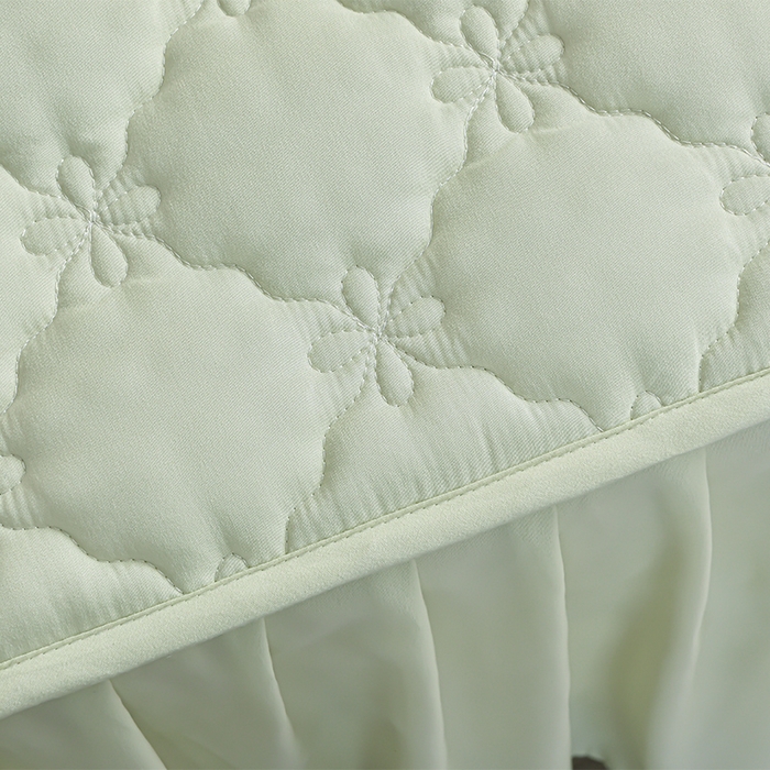 91家纺网 家纺一手货源 找家纺 床笠人家 2025新款亲肤磨毛夹棉床裙 抹茶绿