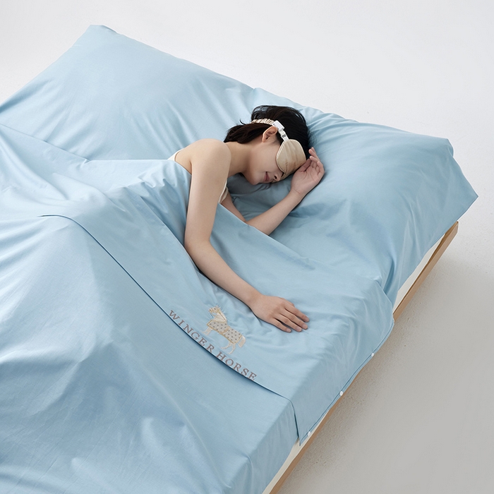 91家纺网 家纺一手货源 找家纺 千朵森 2024新款A类长绒棉刺绣睡袋 漾-海茵蓝