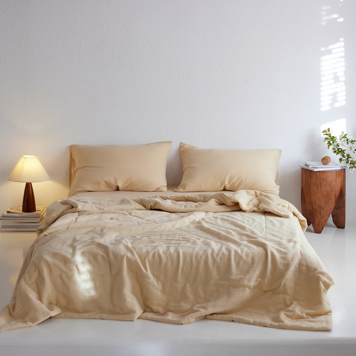 91家纺网 家纺一手货源 找家纺 安莱生活 2024新款绉纱夏被及夏被四件套 绉纱夏被-曲奇