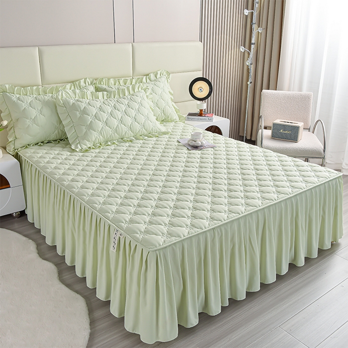 91家纺网 家纺一手货源 找家纺 床笠人家 2025新款亲肤磨毛夹棉床裙 抹茶绿