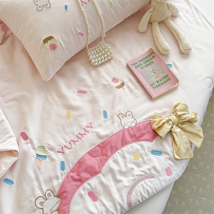 91家纺网 家纺一手货源 找家纺 （总）星野  2024新款50天丝夏被空调被甜甜圈系列