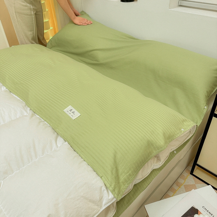 91家纺网 家纺一手货源 找家纺 眠博士 2024新款60贡缎提花 旅行睡袋场景一暖光 睡袋-提花豆绿