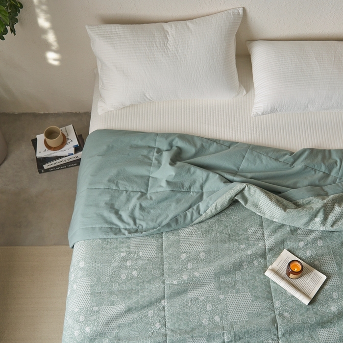 91家纺网 家纺一手货源 找家纺 安莱生活 2024新品双层纱色织花妍缤纷单夏被 花妍缤纷-灰绿