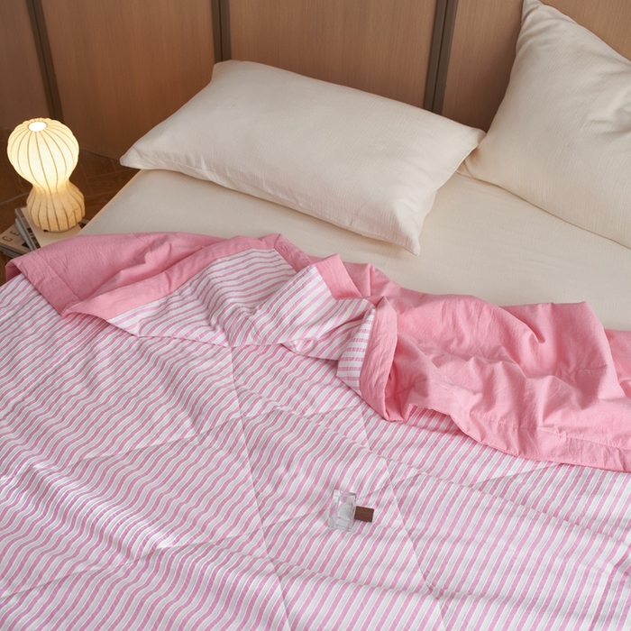 91家纺网 家纺一手货源 找家纺 安莱生活 2024新款水洗色织锦瑟夏被 锦瑟-桃粉