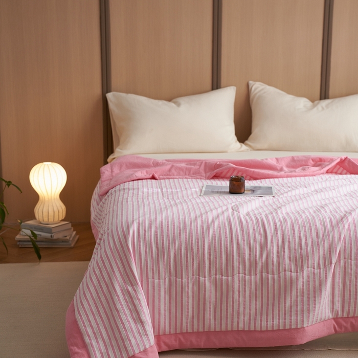 91家纺网 家纺一手货源 找家纺 安莱生活 2024新款水洗色织锦瑟夏被 锦瑟-桃粉