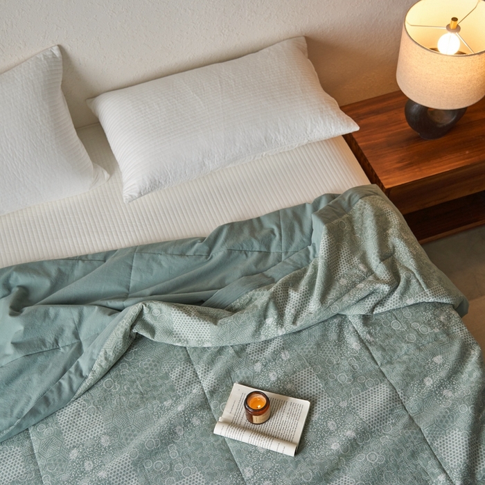 91家纺网 家纺一手货源 找家纺 安莱生活 2024新品双层纱色织花妍缤纷单夏被 花妍缤纷-灰绿