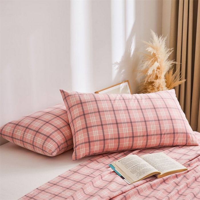 91家纺网 家纺一手货源 找家纺 雅萱家纺 2024新款A类色织全棉水洗棉单枕套 未央-浅粉