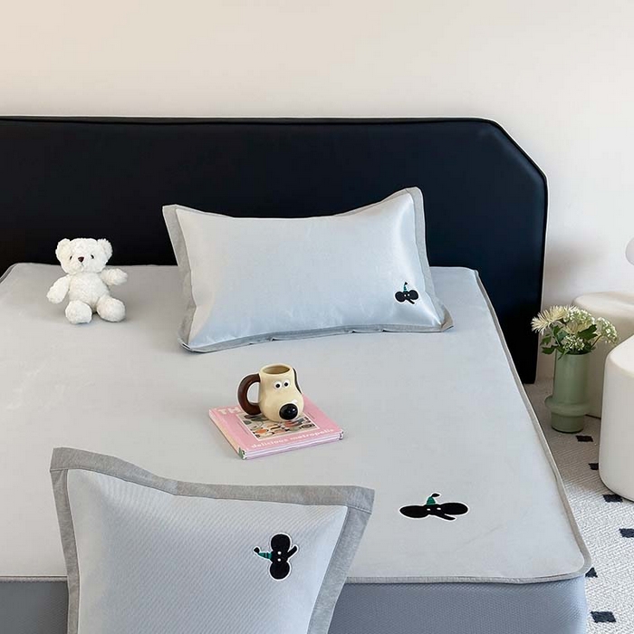 91家纺网 家纺一手货源 找家纺 昔可家纺 2024新款A类900D纯色绣花床笠款冰丝席 派对小象