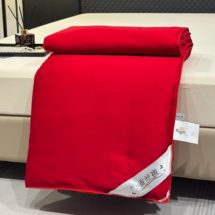 江山被业 2025新款长绒棉蚕丝被 红色