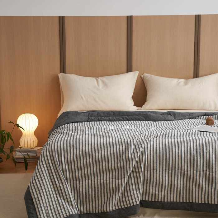 91家纺网 家纺一手货源 找家纺 安莱生活 2024新款水洗色织锦瑟夏被 锦瑟-深灰