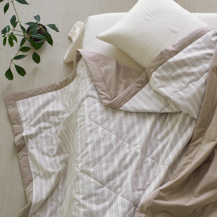 91家纺网 家纺一手货源 找家纺 （总）安莱生活 2024新款水洗色织花漾夏被