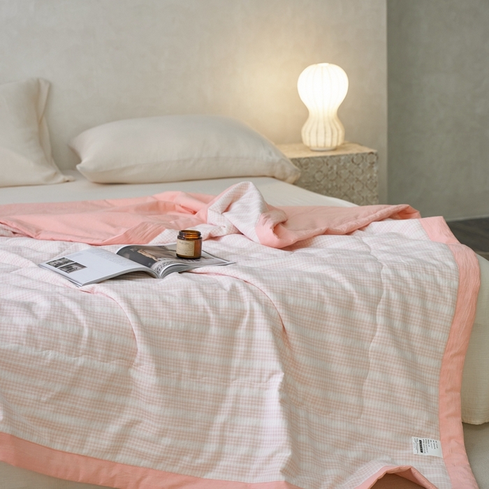 91家纺网 家纺一手货源 找家纺 安莱生活 2024新款水洗色织花漾夏被 花漾-嫩粉