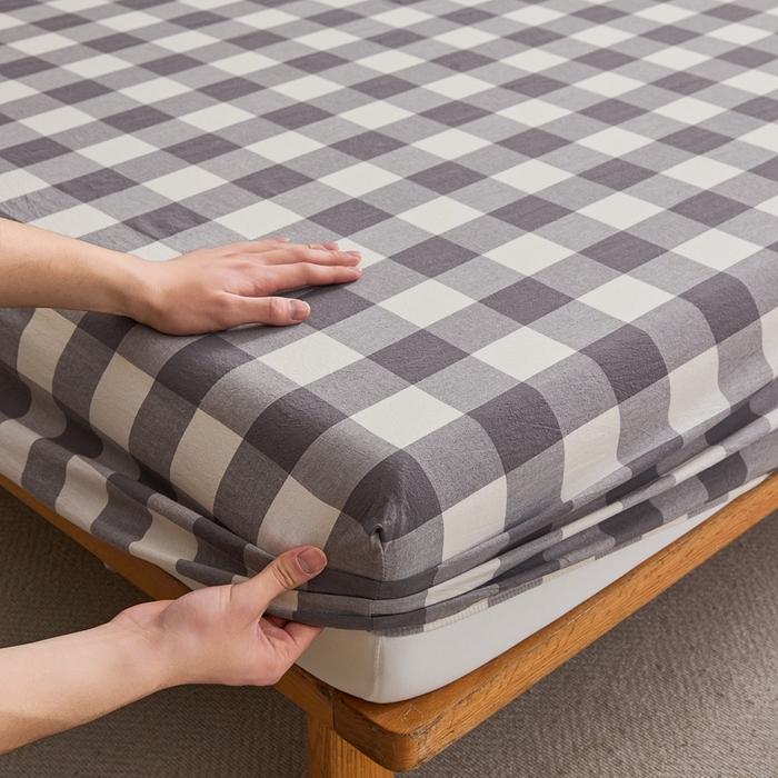 91家纺网 家纺一手货源 找家纺 雅萱家纺 2024新款A类色织全棉水洗棉单床笠 床笠-日和-大棕格