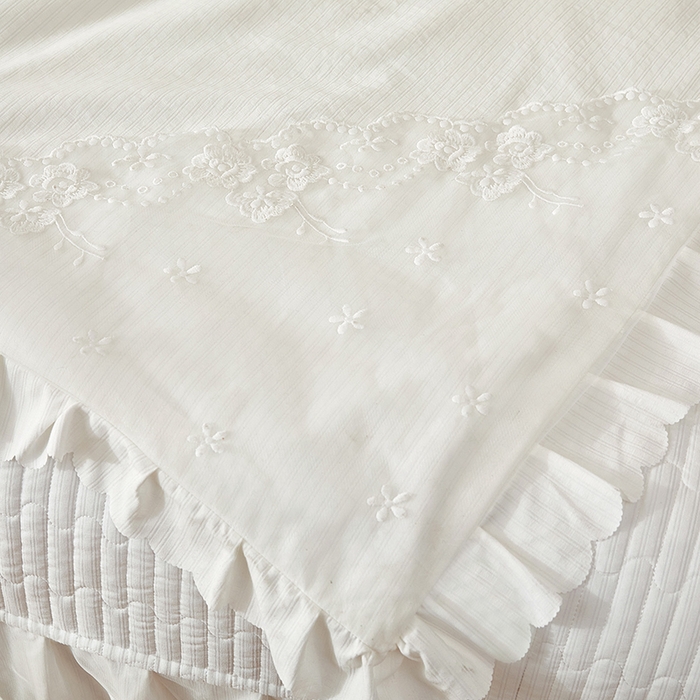 91家纺网 家纺一手货源 找家纺 绣女坊 2024新款泡泡棉床盖四件套 皓月白