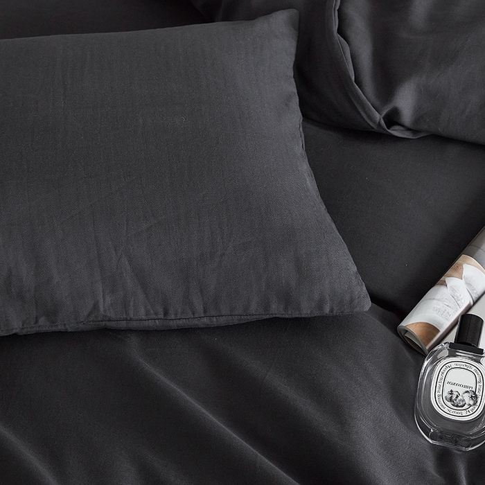 91家纺网 家纺一手货源 找家纺 梦享生活家居 2024新款全棉小提花四件套系列 黑茶