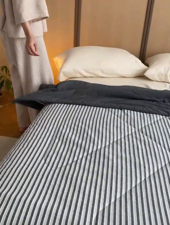 91家纺网 家纺一手货源 找家纺 安莱生活 2024新款水洗色织锦瑟夏被 锦瑟-深灰