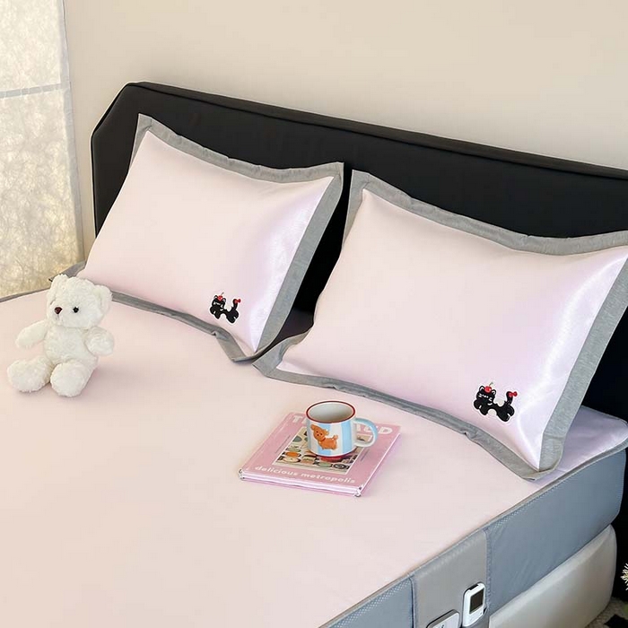 91家纺网 家纺一手货源 找家纺 昔可家纺 2024新款A类900D纯色绣花床笠款冰丝席 樱桃黑猫