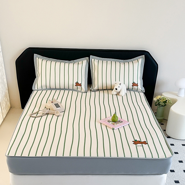 91家纺网 家纺一手货源 找家纺 昔可家纺 2024新款A类900D数码印花刺绣床笠款冰丝席 圣诞狗狗