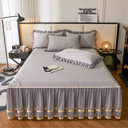 91家纺网 家纺一手货源 找家纺 （总）情恒家纺 2025新款床裙款凉豆豆凉席三件套(淡雅竹香）