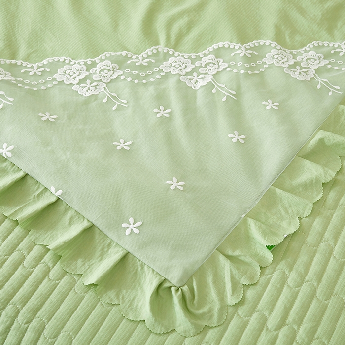 91家纺网 家纺一手货源 找家纺 绣女坊 2024新款泡泡棉床盖四件套 优雅绿