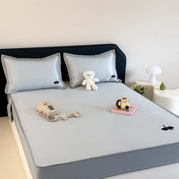 91家纺网 家纺一手货源 找家纺 昔可家纺 2024新款A类900D纯色绣花床笠款冰丝席 派对小象