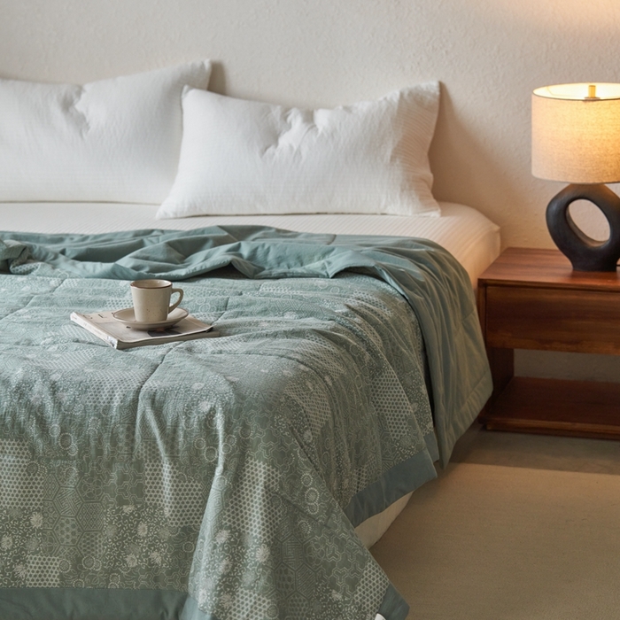 91家纺网 家纺一手货源 找家纺 安莱生活 2024新品双层纱色织花妍缤纷单夏被 花妍缤纷-灰绿