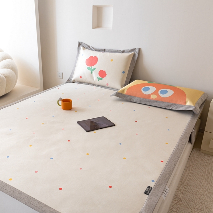 91家纺网 家纺一手货源 找家纺 本希家居 2024新款花漾清新系列高端可水洗冰丝席 小趣味平席