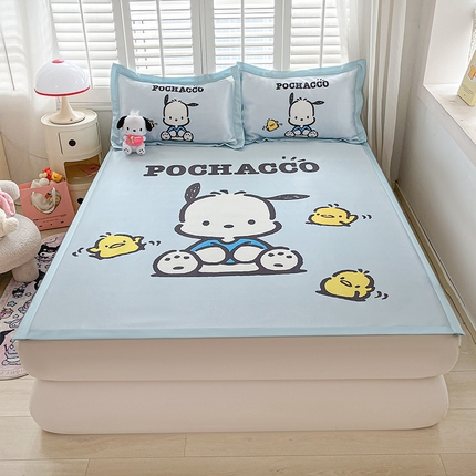 91家纺网 家纺一手货源 找家纺 桃子家居 2024新款A类三丽鸥授权数码印花中分子1200D凉感冰丝宽边凉感软席详情 冰丝席-蓝色帕恰狗