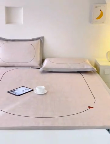 91家纺网 家纺一手货源 找家纺 本希家居 2024新款花漾清新系列高端可水洗冰丝席 心动平席