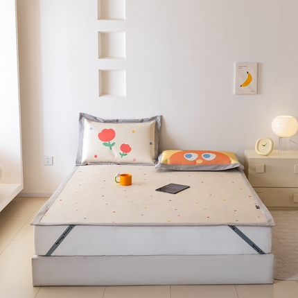 91家纺网 家纺一手货源 找家纺 本希家居 2024新款花漾清新系列高端可水洗冰丝席 小趣味平席