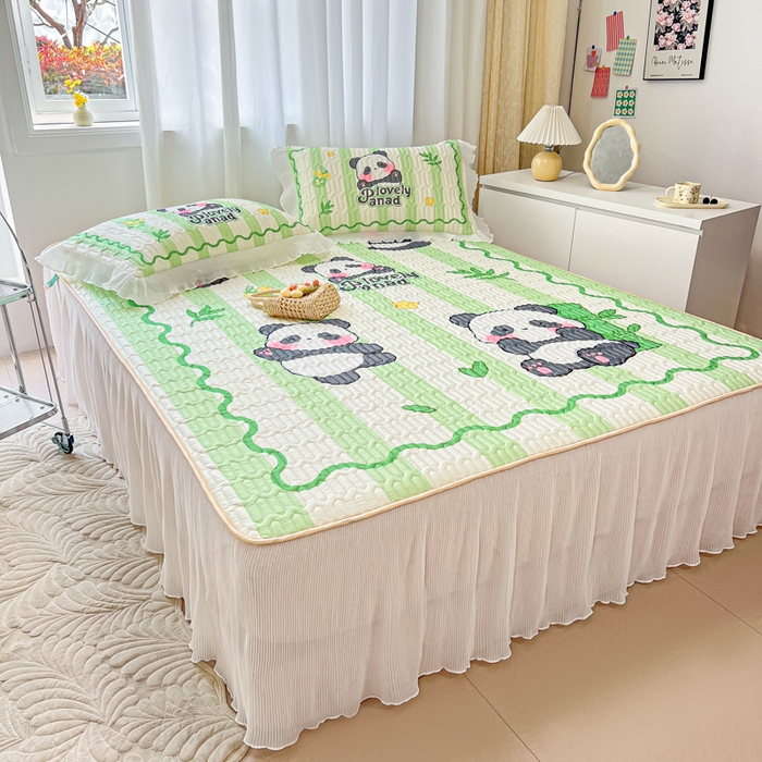 91家纺网 家纺一手货源 找家纺 慕澄家纺 2024新款大版印花床裙款乳胶凉席-凉席三件套 可爱熊猫