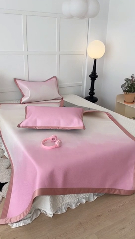 91家纺网 家纺一手货源 找家纺 （总）昔可家纺 2024新款高端数码印花养生冰藤席--马卡龙系列