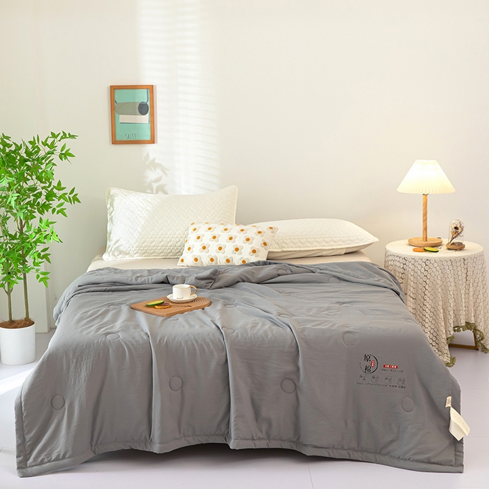 91家纺网 家纺一手货源 找家纺 侨鑫 2024新款A类原棉大豆夏被 灰色