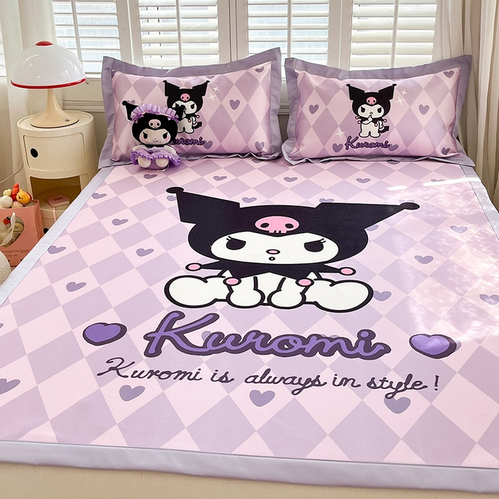 91家纺网 家纺一手货源 找家纺 金爱家 2024新款A类三丽鸥授权数码印花中分子1200D凉感冰丝宽边凉感软席 冰丝席-甜甜库洛米