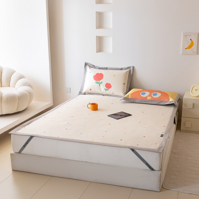 91家纺网 家纺一手货源 找家纺 本希家居 2024新款花漾清新系列高端可水洗冰丝席 小趣味平席