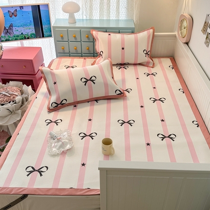 91家纺网 家纺一手货源 找家纺 昔可家纺 2024新款高端数码印花养生冰藤席--卡通系列 粉条星星蝴蝶结