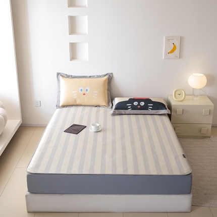 本希家居 2024新款花漾清新系列高端可水洗冰丝席 苹果猫床笠