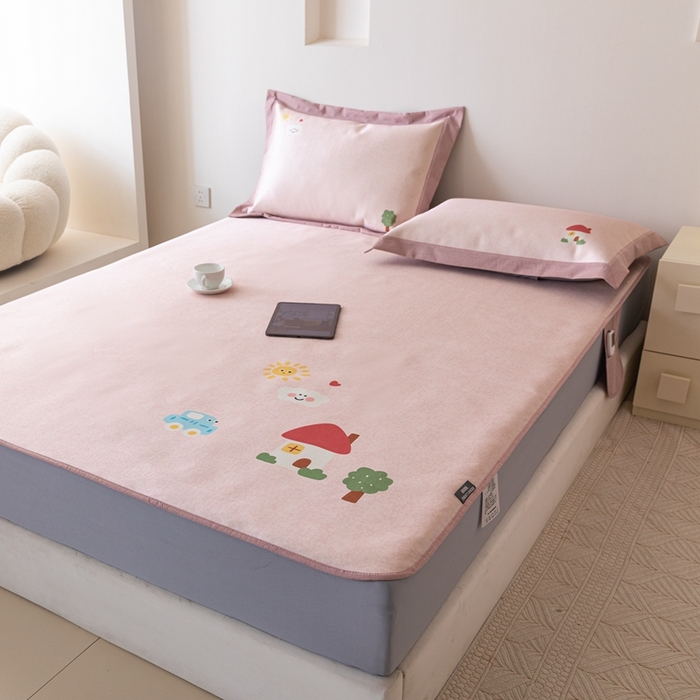 91家纺网 家纺一手货源 找家纺 本希家居 2024新款花漾清新系列高端可水洗冰丝席 小甜美床笠