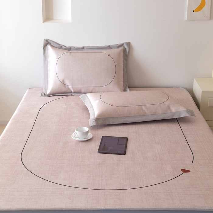 91家纺网 家纺一手货源 找家纺 本希家居 2024新款花漾清新系列高端可水洗冰丝席 心动床笠