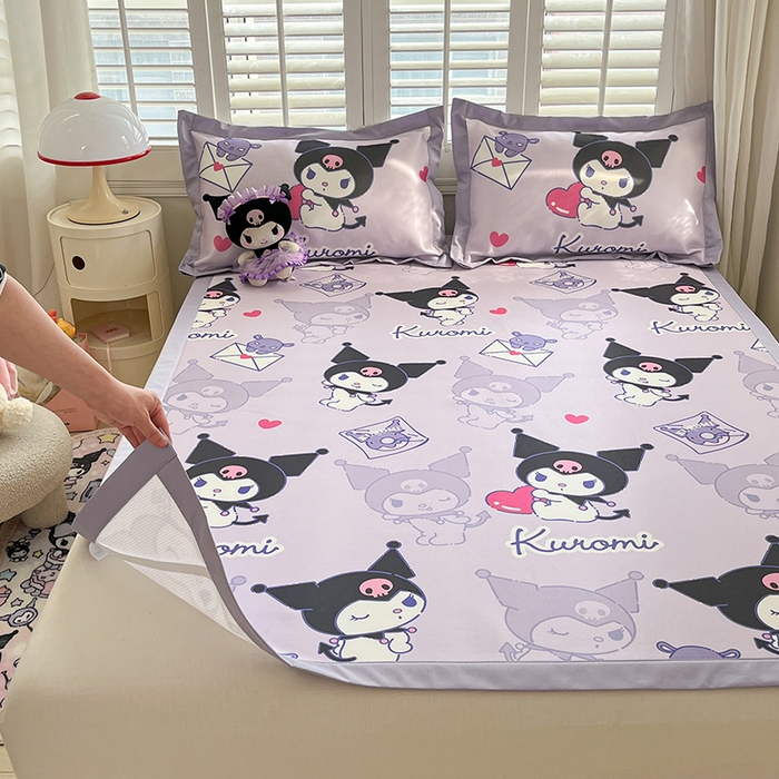 91家纺网 家纺一手货源 找家纺 金爱家 2024新款A类三丽鸥授权数码印花中分子1200D凉感冰丝宽边凉感软席 冰丝席-紫萌库洛米