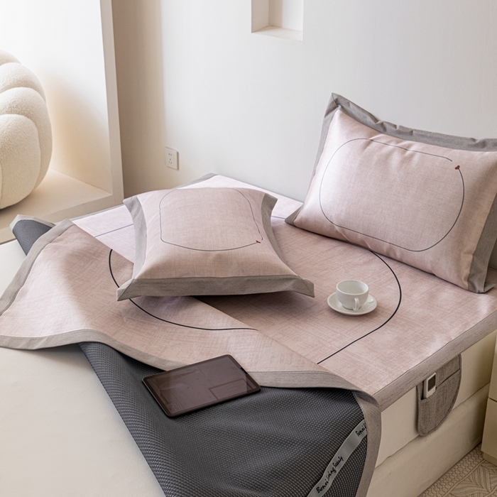 91家纺网 家纺一手货源 找家纺 本希家居 2024新款花漾清新系列高端可水洗冰丝席 心动平席