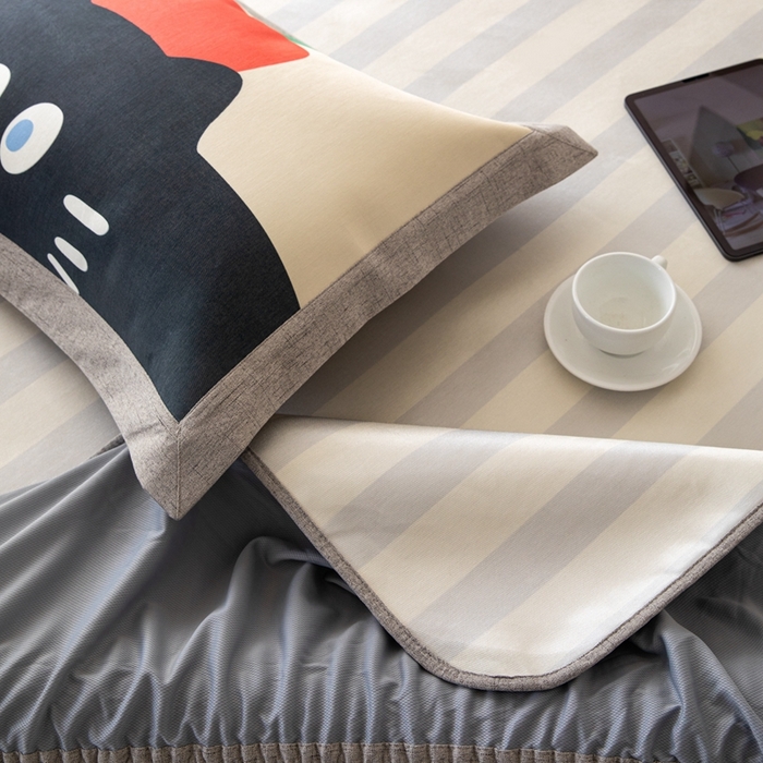 91家纺网 家纺一手货源 找家纺 本希家居 2024新款花漾清新系列高端可水洗冰丝席 苹果猫床笠